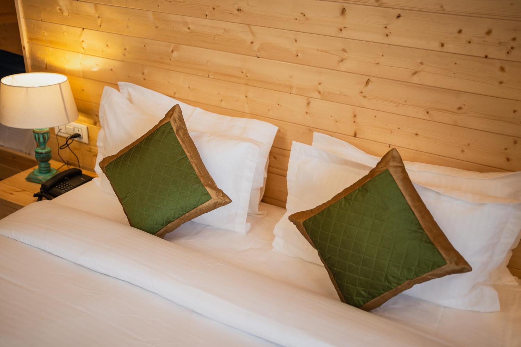 Sansa By The Woods - Manor&Spa Mussoorie Ngoại thất bức ảnh